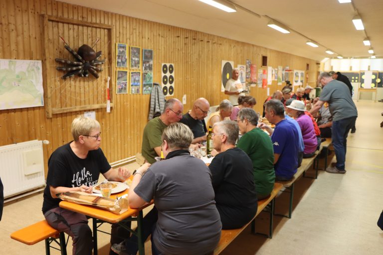 3D Geierschlucht 2025 – Vereinsessen im Vereinshaus | Arrowclub Dudelange