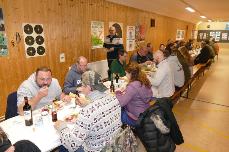 Abendessen im Vereinshaus – 3D Indoor 2019, Arrowclub Dudelange