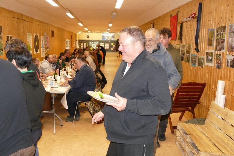 Abendessen im Vereinshaus – 3D Indoor 2019, Arrowclub Dudelange